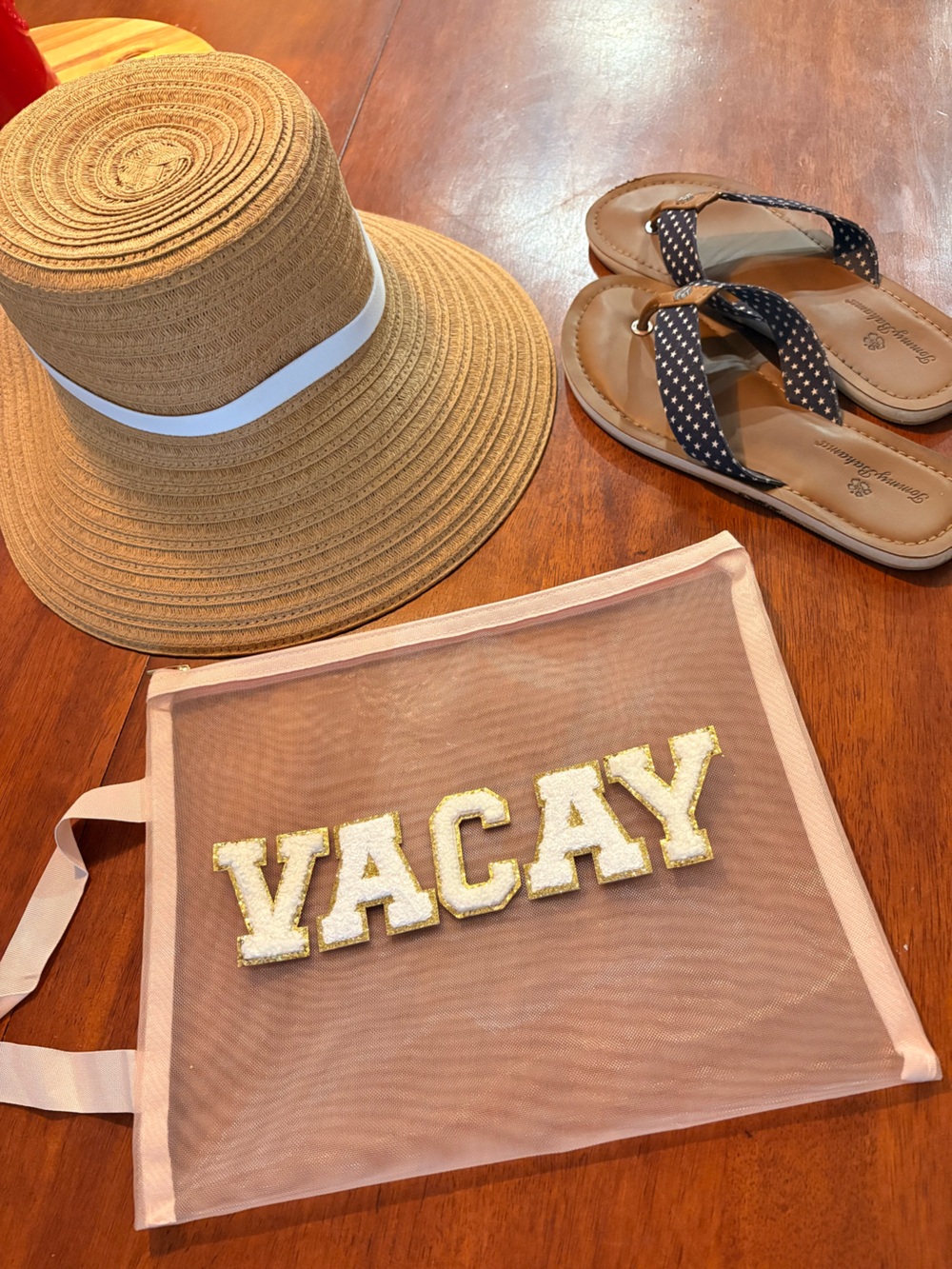 VACAY Mesh Travel Pouch Chenille Letter Patches